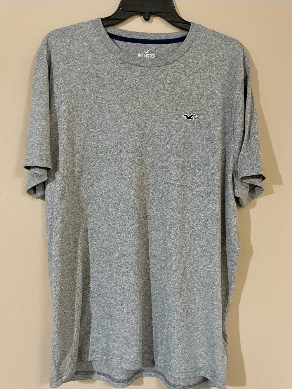 Hollister Curved Hem Tee - Heather Grey Casual Vibe
